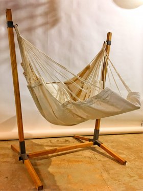 Noa stand with hanging NL Longchair